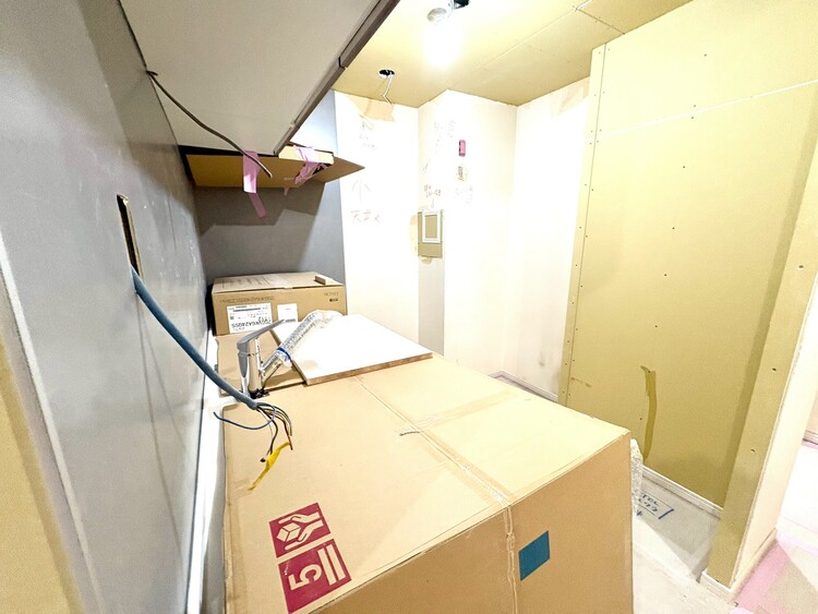 キッチン 現在改装中◆家族のおはよう◆の声を笑顔で迎えてあげられるシステムキッチン。朝ごはんが楽しみでちょっと早起きしたくなるんです。