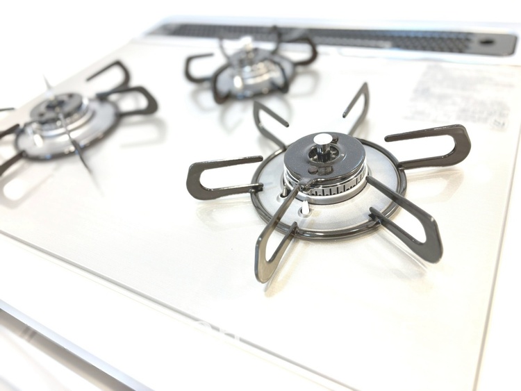 キッチン 【KITCHEN】◆家族のおはよう◆の声を笑顔で迎えてあげられるシステムキッチン。朝ごはんが楽しみでちょっと早起きしたくなるんです。