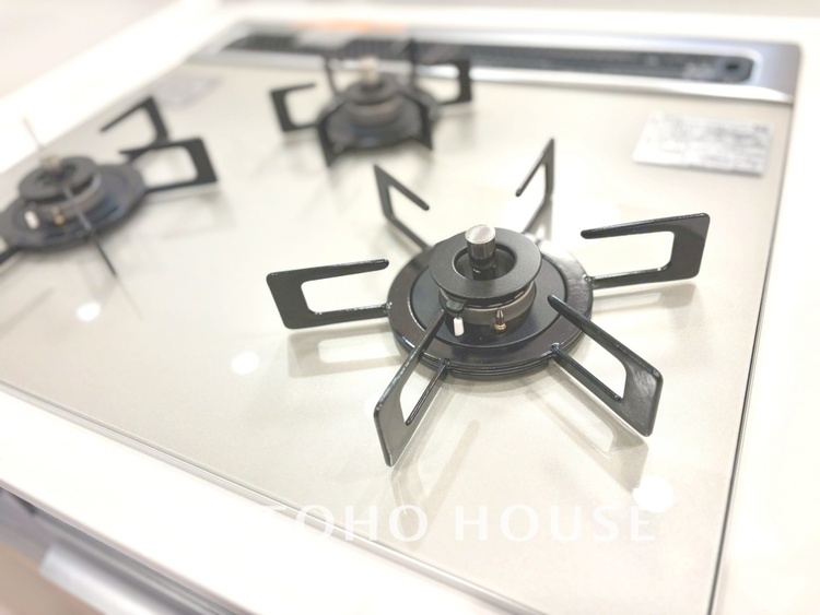 キッチン 【KITCHEN】◆家族のおはよう◆の声を笑顔で迎えてあげられるシステムキッチン。朝ごはんが楽しみでちょっと早起きしたくなるんです。