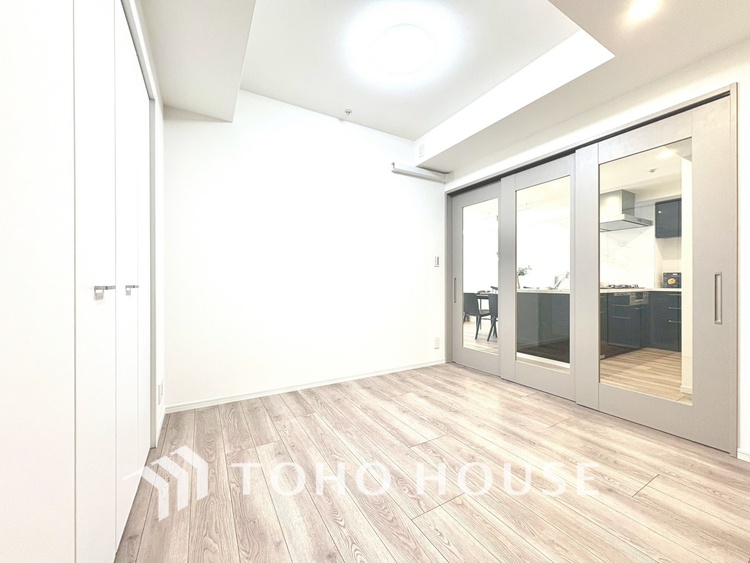 内装 【PRIVATE ROOM】◆属毛離裏◆子は父を手本とし、母に愛育されて成長する。家族の深い繋がり。いつまでも大切にしたい。