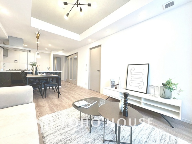 内装 【LIVING】◆住む喜び、楽しさ、感動◆を君と共有したい。いつまでもずっと家族を見渡せるこの広い空間で。