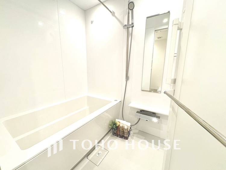 風呂 【BATHROOM】◆プライベートな空間◆simpleだからrelaxできるんです。こころもからだもキレイさっぱり。