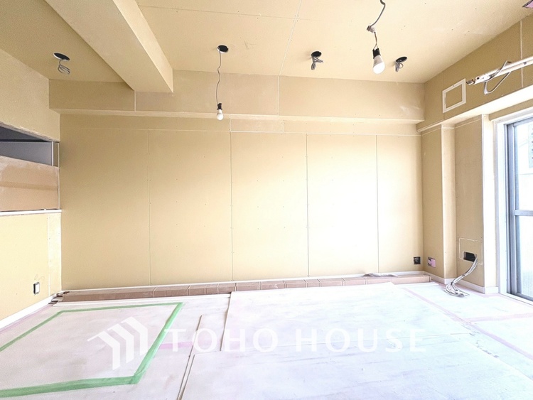 内装 現在改装中◆住む喜び、楽しさ、感動◆を君と共有したい。いつまでもずっと家族を見渡せるこの広い空間で。