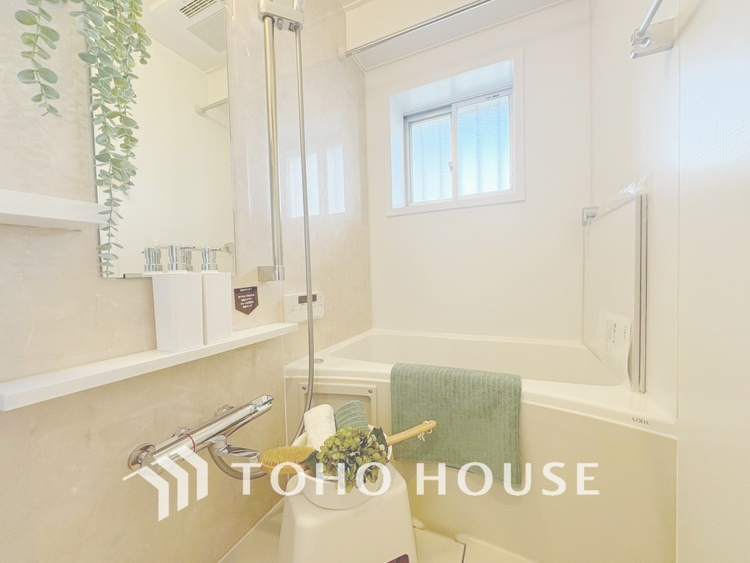 風呂 【BATHROOM】◆プライベートな空間◆simpleだからrelaxできるんです。こころもからだもキレイさっぱり。