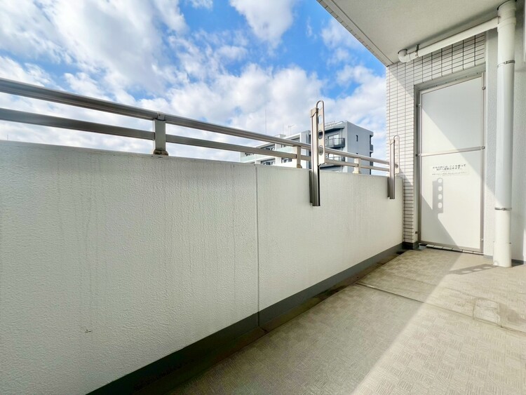 その他 朝の澄んだ空気や、夕方に吹く清々しい風を感じられるバルコニー。