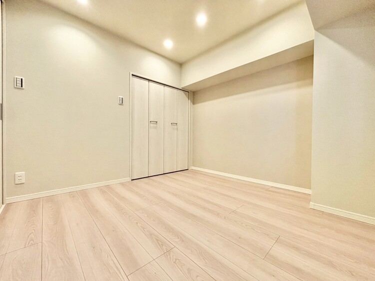 その他 清かで艶やかな時間をもたらしてくれる室内です。