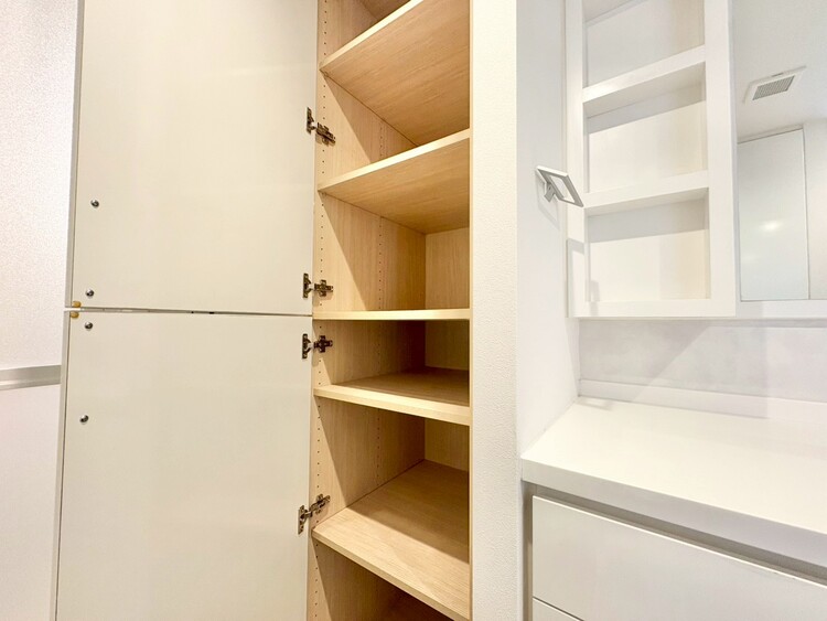 その他 家電やスーツケース、ストック品など何でも片付く嬉しい空間です。