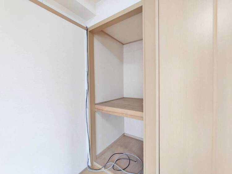 その他 家電やスーツケース、ストック品など何でも片付く嬉しい空間です。