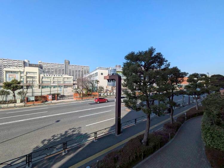 その他 眺望や窓からの景色が良いと、家で過ごす時間も快適です。