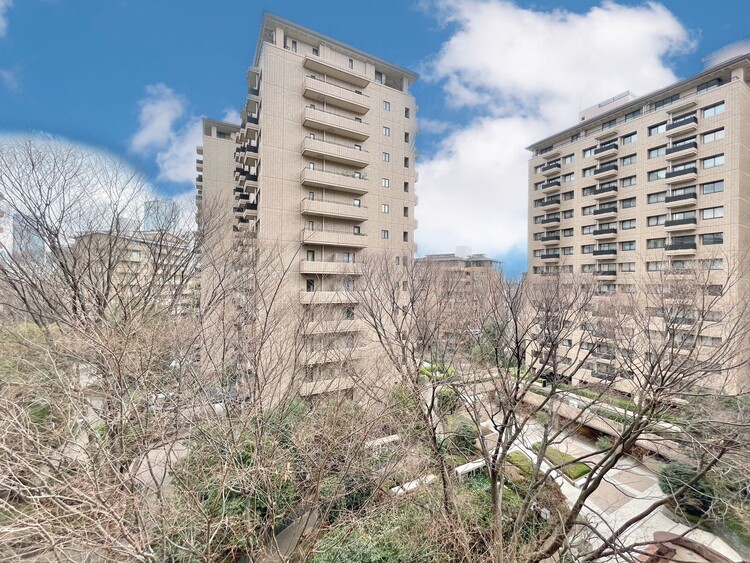 その他 眺望や窓からの景色が良いと、家で過ごす時間も快適です。