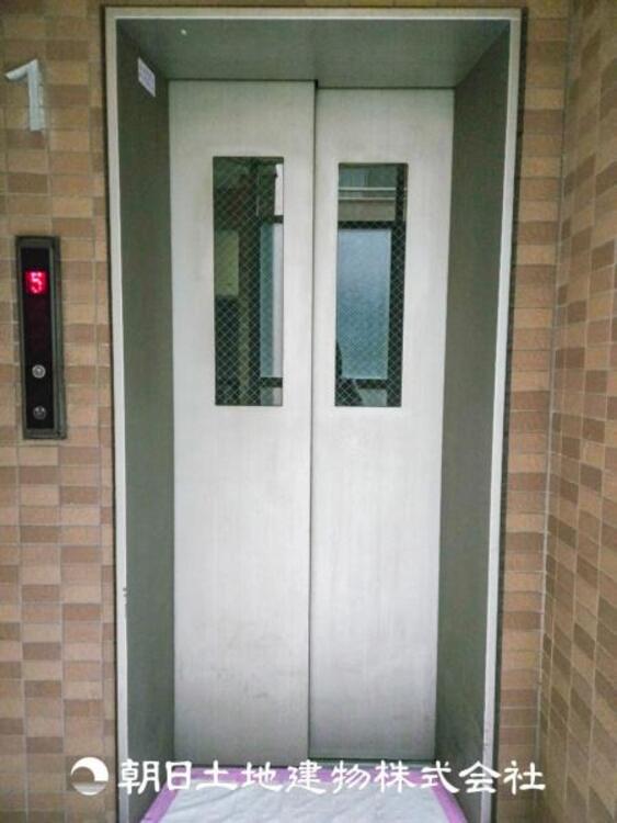 その他 エレベーターもついており荷物の搬入などにも便利に使えます。