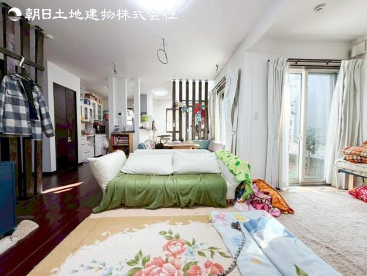 居間 ご見学や資料請求など、お気軽にお問い合わせください