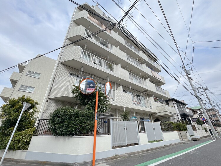 外観 資料には掲載していない情報が、現地にはたくさんあります。是非一度、現地をご確認ください。