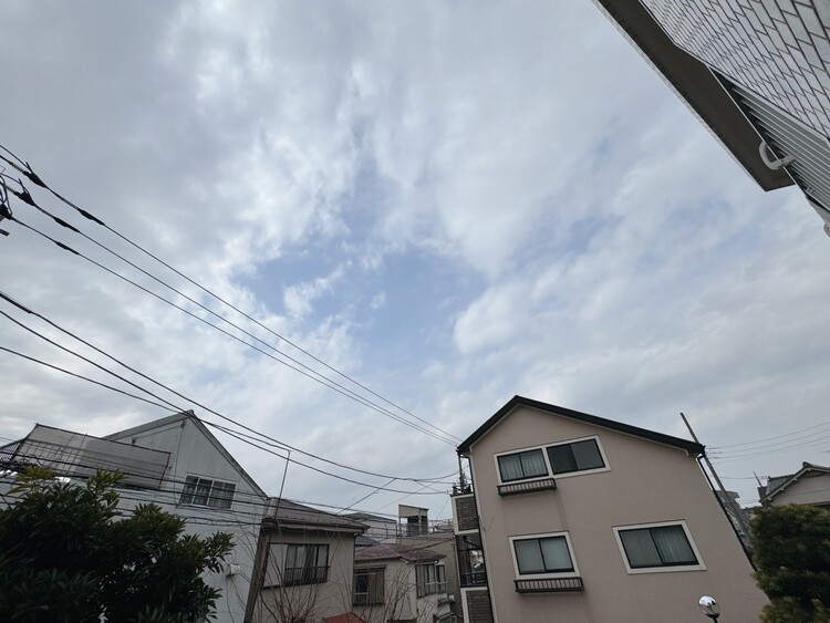 バルコニー 頬をなでる、優しい風を感じることが出来ます。