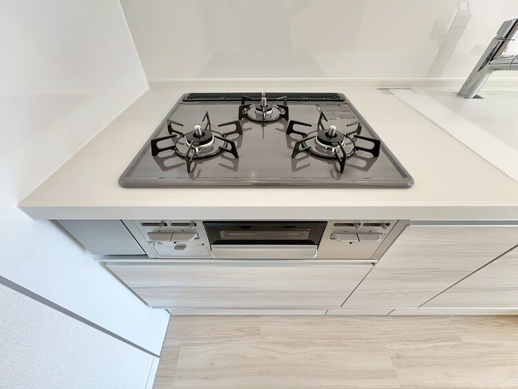 キッチン 洗練されたスタイリッシュなデザイン性と使いやすさを備えた仕様。