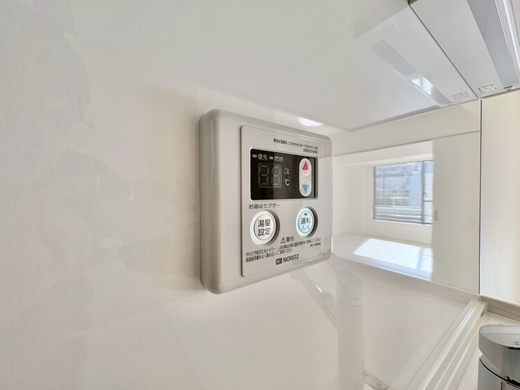 設備 見やすい画面で操作しやすい給湯パネルです。