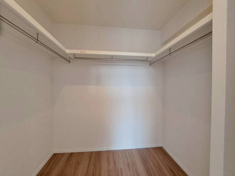 その他 収納スペースが付いていて、お部屋を広く使っていただけます。