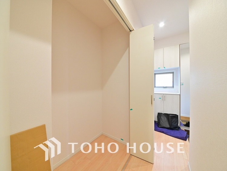 収納 廊下　収納