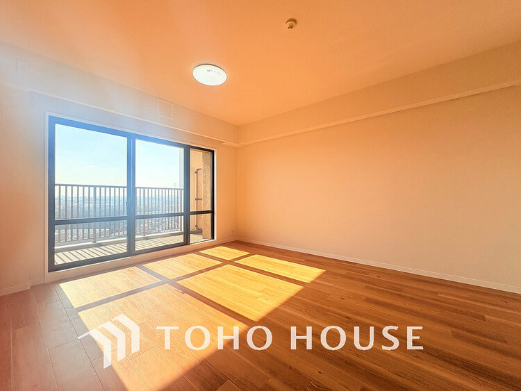 内装 家族みんなが爽やかに過ごせるように、光をたっぷり取り込んだLDK