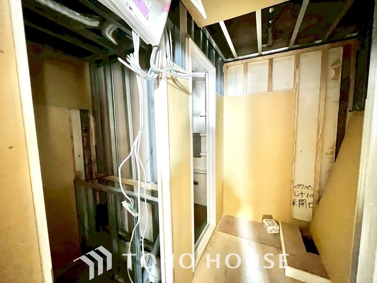 洗面 《改装中》ここに集まる家族の会話と笑顔が絶え間なく続く幸せな空間。