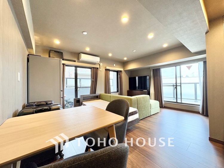 内装 【LIVING】◆煌びやか◆愛おしい家族との団欒の時間をより一層幸せなものに感じさせる煌びやかなLDK。輝かしい毎日が待っています。