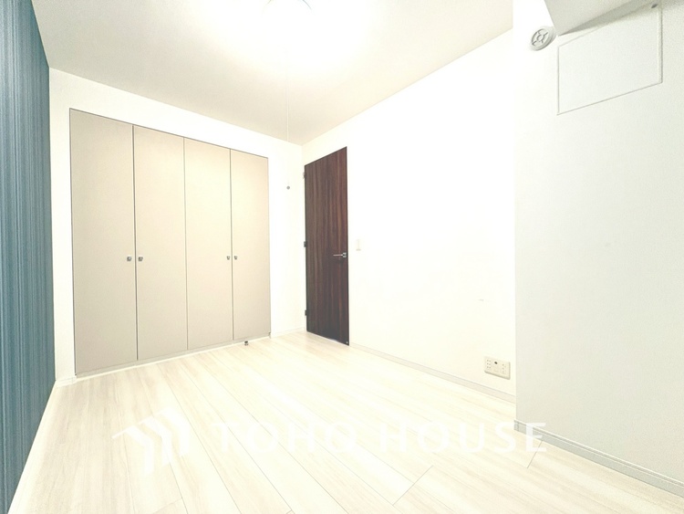 内装 【PRIVATE ROOM】◆属毛離裏◆子は父を手本とし、母に愛育されて成長する。家族の深い繋がり。いつまでも大切にしたい。