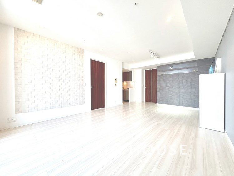 内装 【LIVING】◆住む喜び、楽しさ、感動◆を君と共有したい。いつまでもずっと家族を見渡せるこの広い空間で。