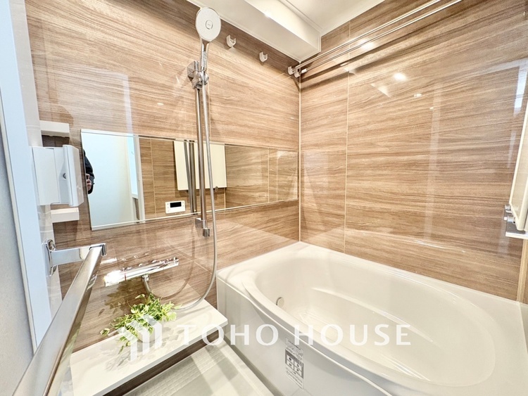 風呂 【BATHROOM】◆プライベートな空間◆simpleだからrelaxできるんです。こころもからだもキレイさっぱり。