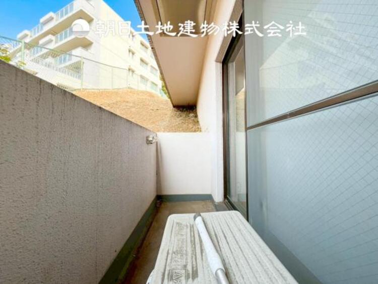 その他 【バルコニー】広々としたバルコニースペース。日々のお洗濯もはかどります。