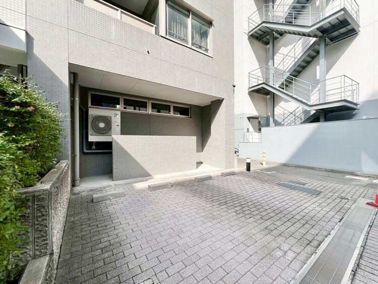 その他 駐車スペースが嬉しいですね。※空き状況は都度ご確認下さい。