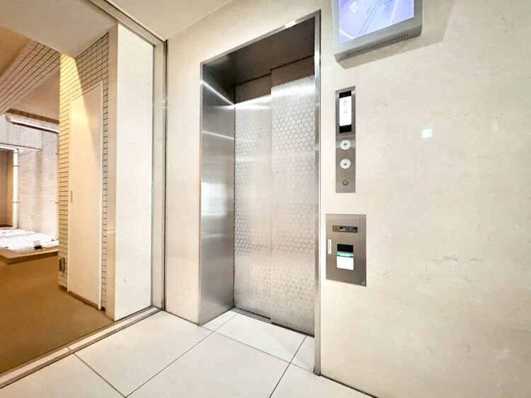 その他 エレベーター完備のため荷物が多くなっても安心。
