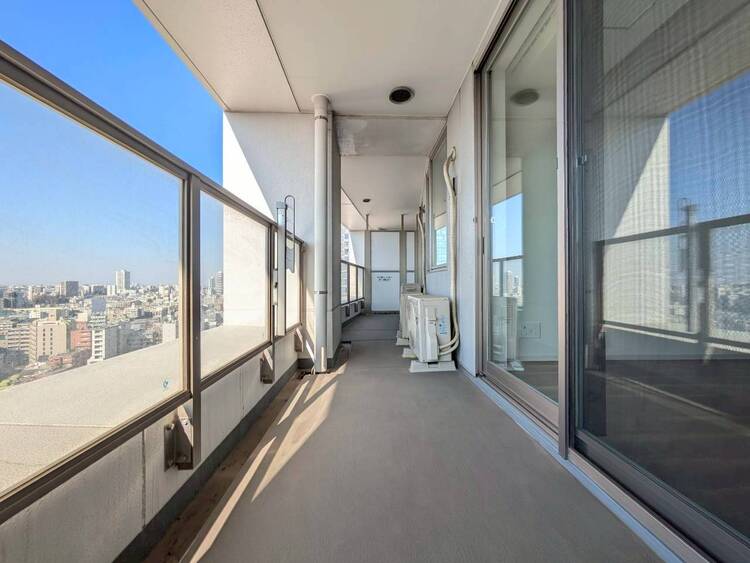 その他 朝の澄んだ空気や、夕方に吹く清々しい風を感じられるバルコニー。