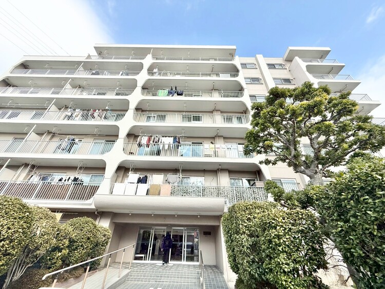 その他 飽きのこないシンプルモダンな外観です。