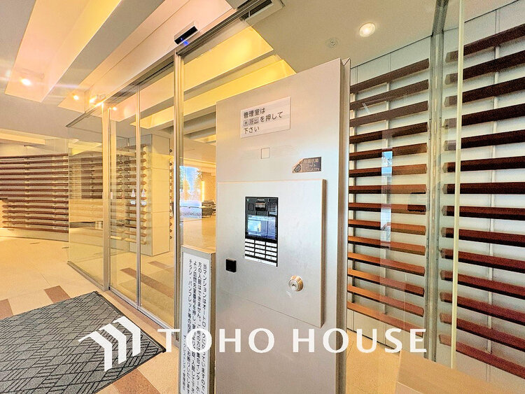 エントランス エントランスはオートロック完備で安心のセキュリティ性