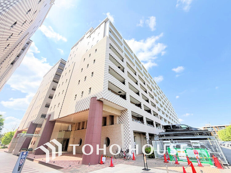 外観 〜大切なペットと暮らせるリノベーション住戸〜3箇所のWIC付で豊富な収納〜