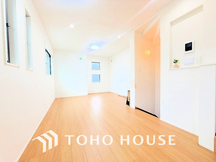 内装 家族みんなが爽やかに過ごせるように、光をたっぷり取り込んだLDK