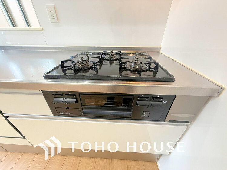 その他 3口ガスコンロでお料理のスピードもUP。効率よくお料理できますね