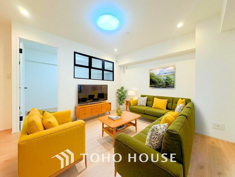 内装 広がりのある住空間、家族が集まるリビング・ダイニング(家具は全てCGです)