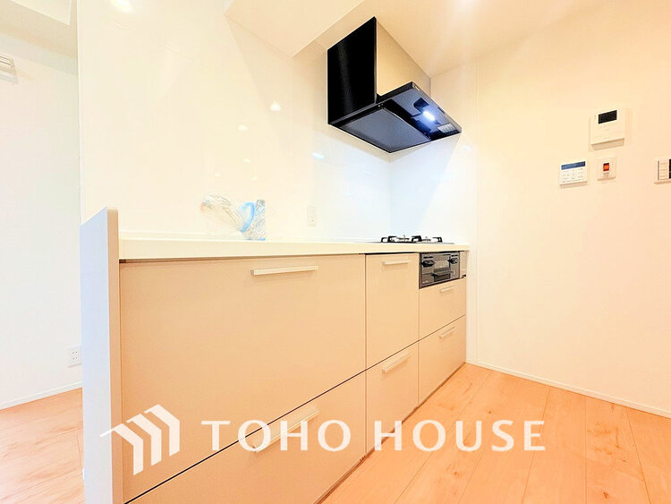 キッチン シンプルな部屋の雰囲気に溶け合うナチュラルキッチン