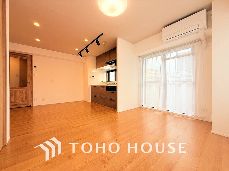 内装 ゆったりとくつろげる上質なリビングダイニング