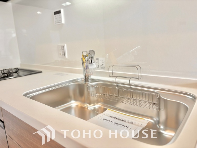 キッチン みんなで作って、みんなで食べる。明るいキッチンは、家族の笑顔を引き出します。