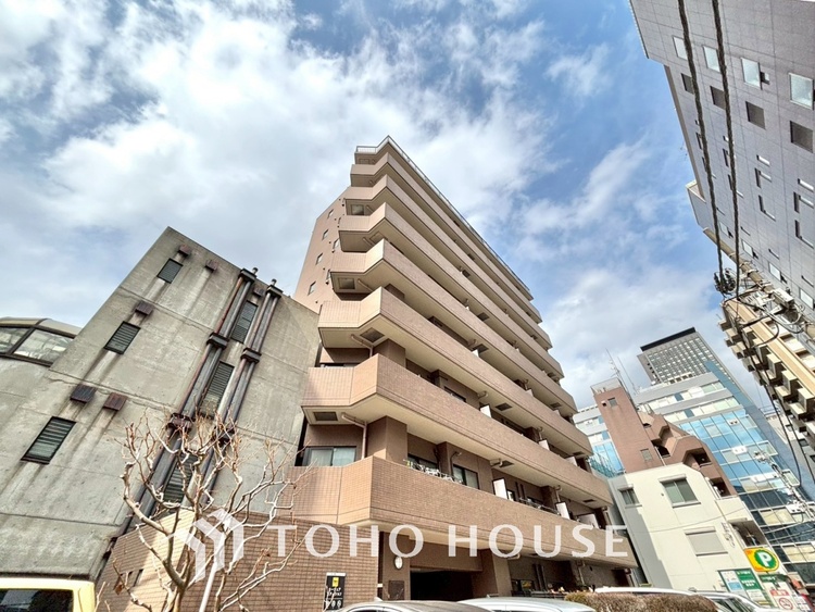 外観 漂う上質な空気感、マンションに入れば「おかえりなさい」と笑顔で迎えてくれるエントランス。最良の心配りを感じるマンションでした。