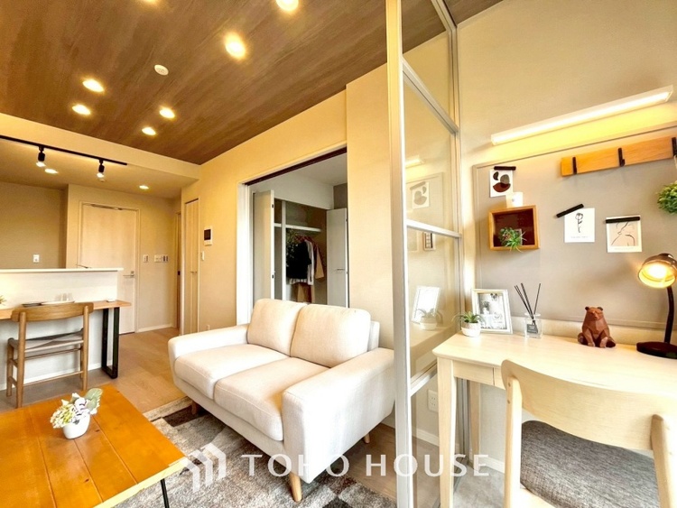 内装 「想像していた以上に広い」が写真を撮っているときの感想です。家事動線に配慮したプランによりご家族がくつろげる明るく広い空間が確保できました。