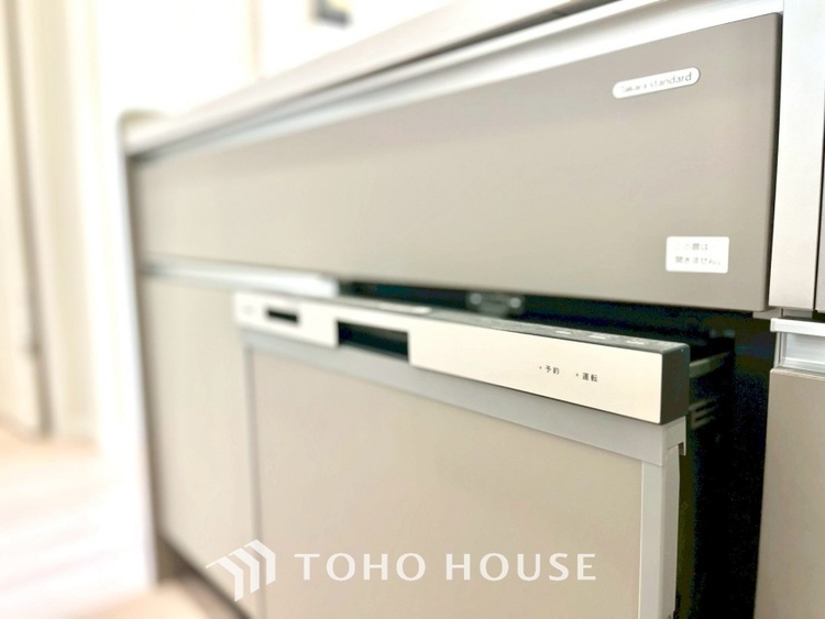 キッチン 【KITCHEN】◆家族のおはよう◆の声を笑顔で迎えてあげられるシステムキッチン。朝ごはんが楽しみでちょっと早起きしたくなるんです。