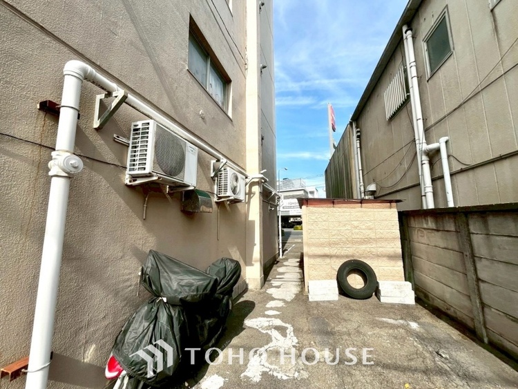 外観 現地に実際に行ってみることでしか感じられないことがたくさんあります。周辺環境や街の雰囲気など、たくさんのことを感じていただけます。