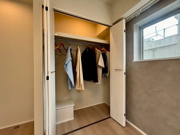 その他 収納スペースが付いていて、お部屋を広く使っていただけます。