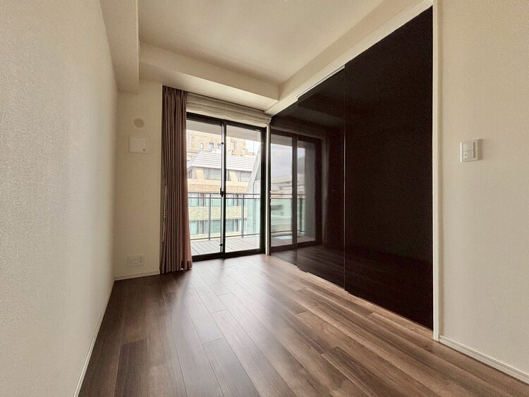 その他 清かで艶やかな時間をもたらしてくれる室内です。