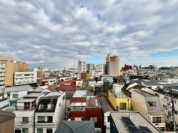 その他 眺望や窓からの景色が良いと、家で過ごす時間も快適です。