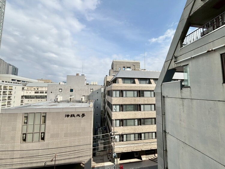 その他 眺望や窓からの景色が良いと、家で過ごす時間も快適です。