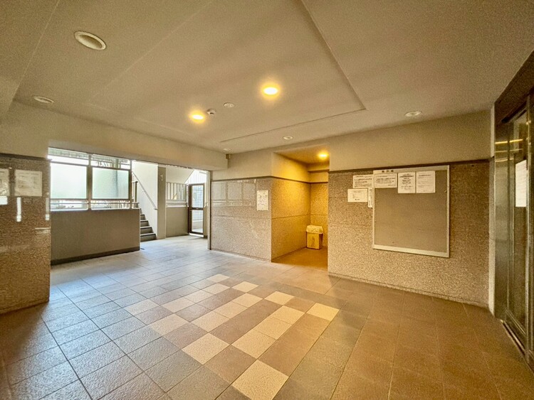 その他 館内は静寂な中が保たれており、管理が行き届いている印象を受けました。